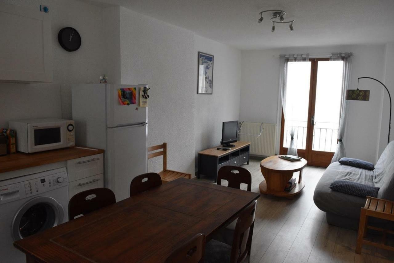 T3 3 Etoiles Hyper Centre Luchon Apartment Bagneres-de-Luchon Bagian luar foto