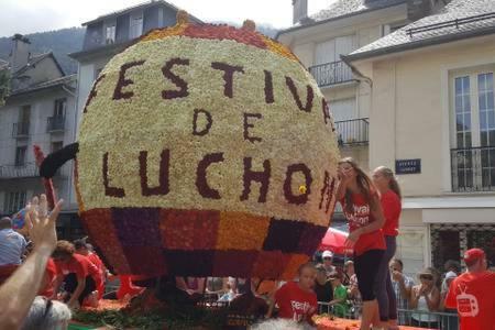 T3 3 Etoiles Hyper Centre Luchon Apartment Bagneres-de-Luchon Bagian luar foto